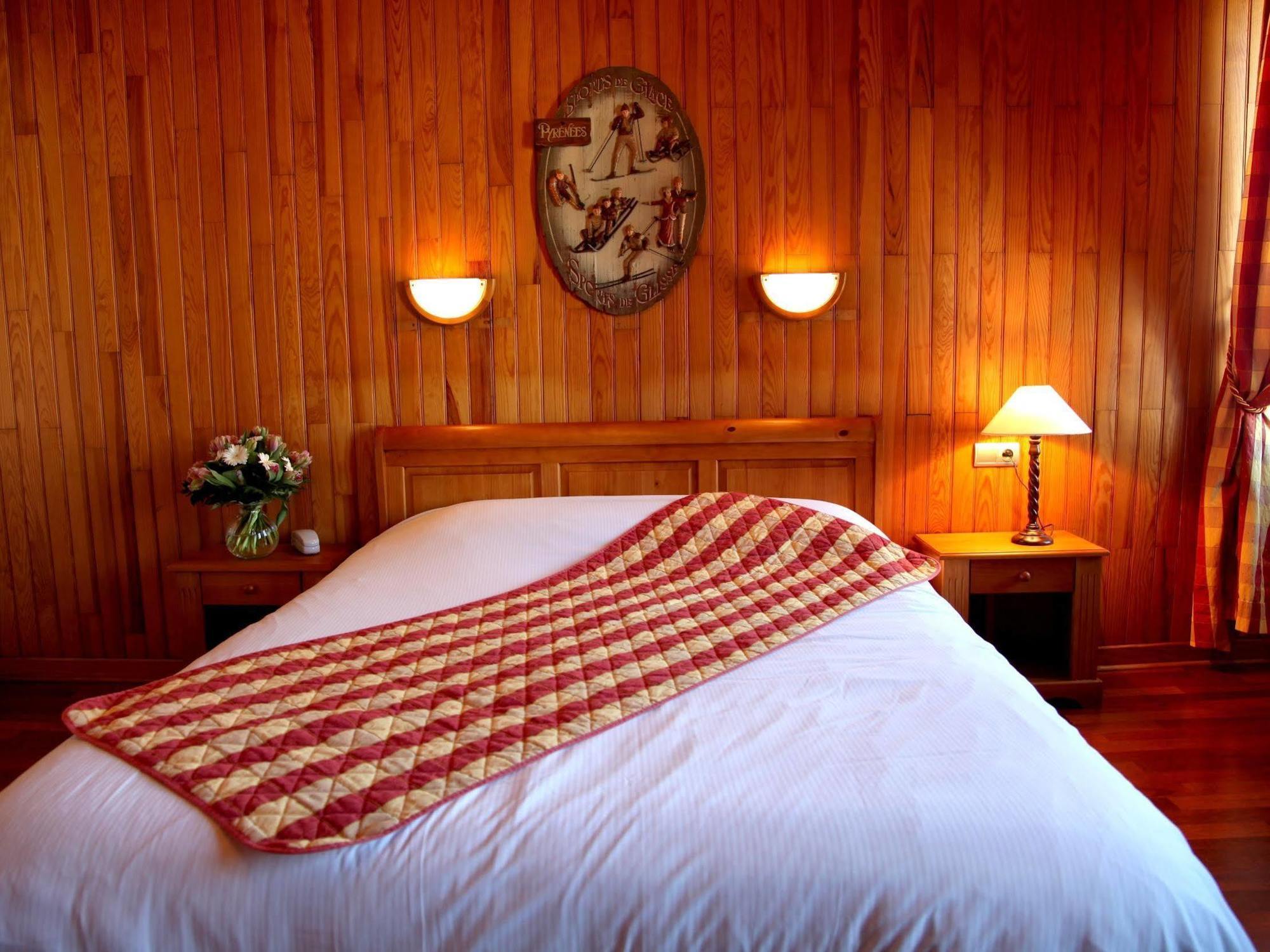 Logis Hotel Des Bains Gérardmer Eksteriør billede